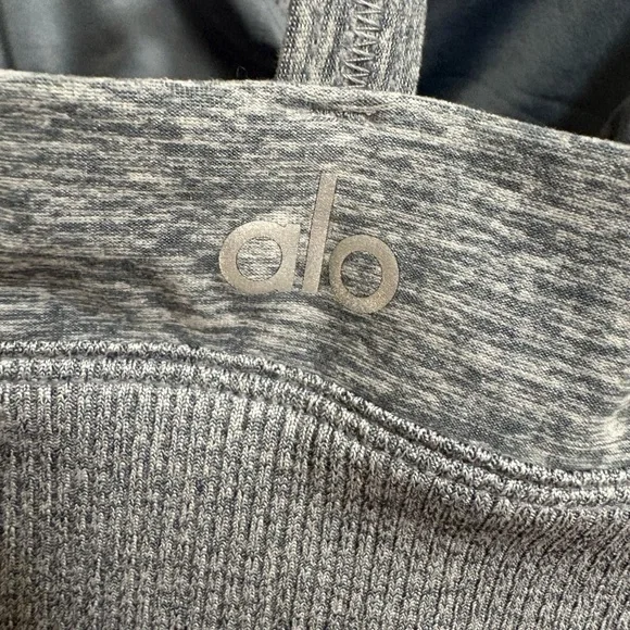 EUC Alo Sports Bra - Picture 3 of 4